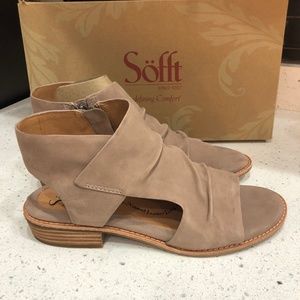 NWB Sofft Sandals